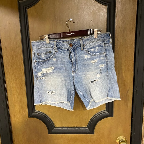 American Eagle boyfriend fit jeans shorts with distressed look. Size 10. - Picture 1 of 3